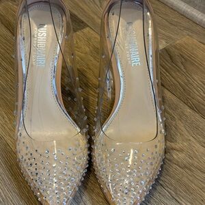 Cushionaire Women's Tan Studded Heels